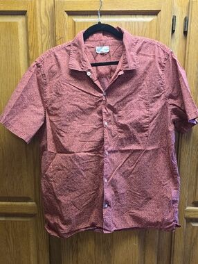 GAP Men's Short-Sleeve Button-Down Shirt in Rust Geo